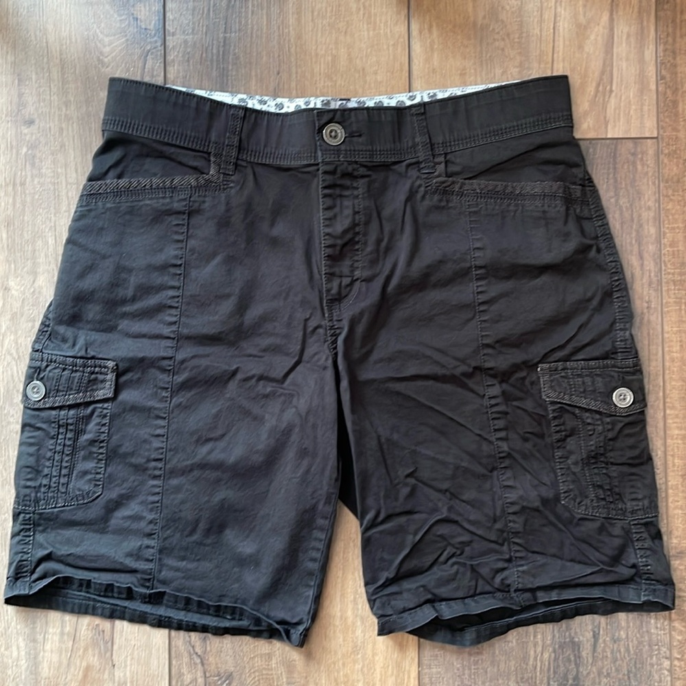 Lee Sinfully Soft, black Bermuda cargo shorts, sz 14